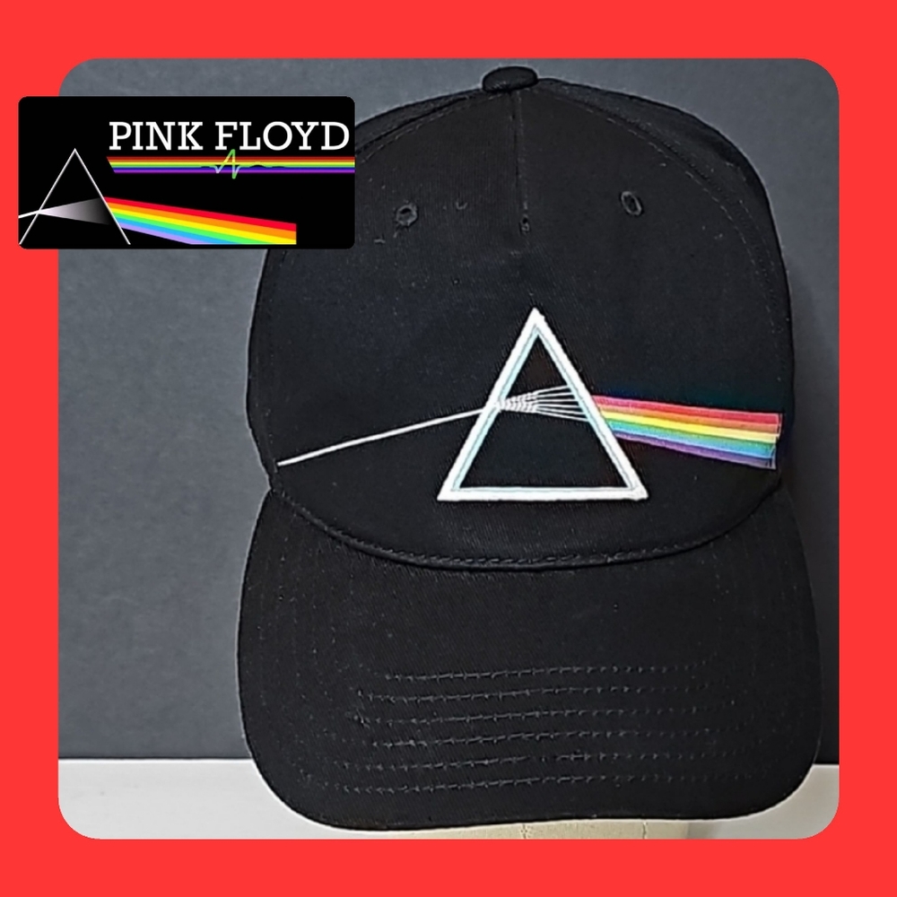 Pink Floyd Triangle/Rainbow Black Adjustable Baseball Cap. Unisex: OS.